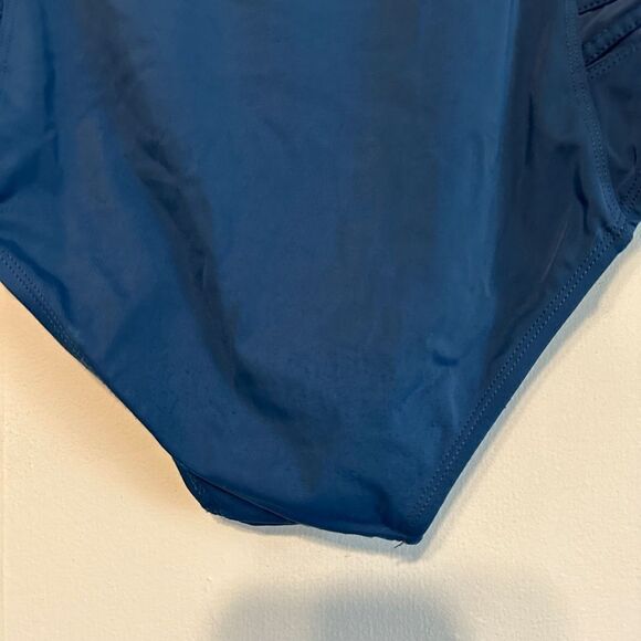 Torrid High-Rise Lattice Side Swim Bottom Large - Picture 11 of 12